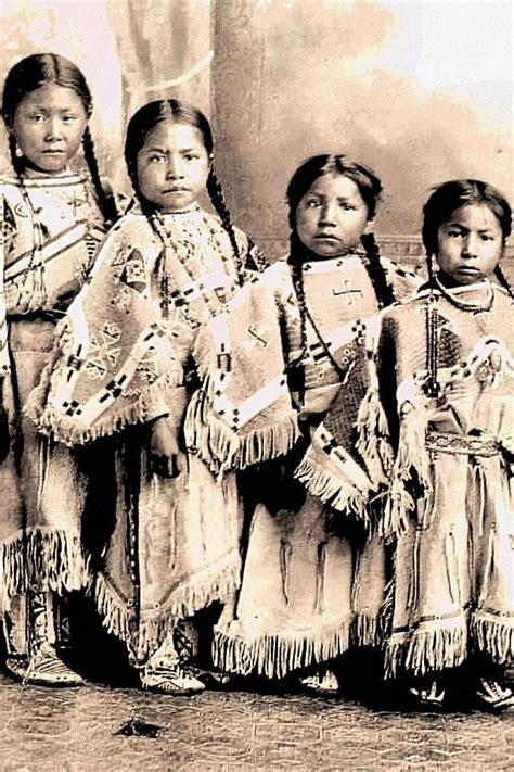 Four Amazing Faces Native American Children Native American Indians