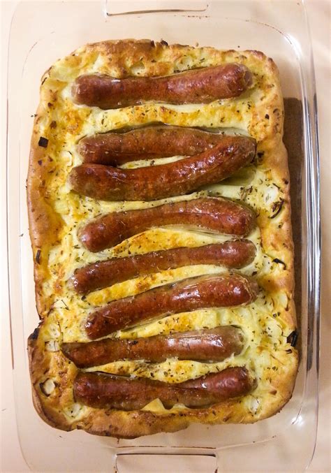 Ingredients for toad in a hole recipe. Toad in the Hole | a delicious moment
