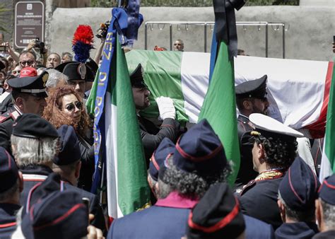 Le Foto Del Funerale Del Carabiniere Ucciso A Roma Il Post