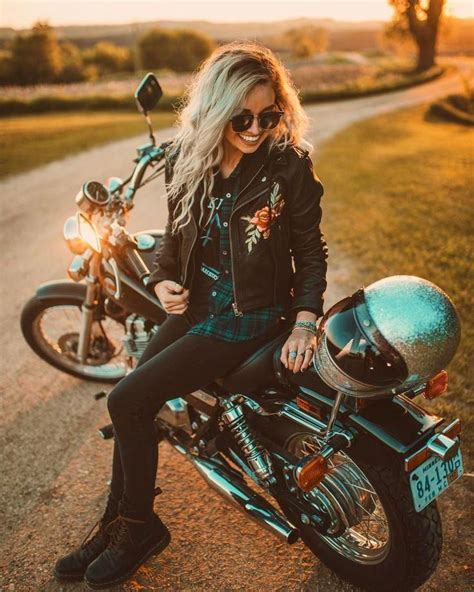 Neat Options To Experiment With Caféracergirls In 2020 Motorcycle