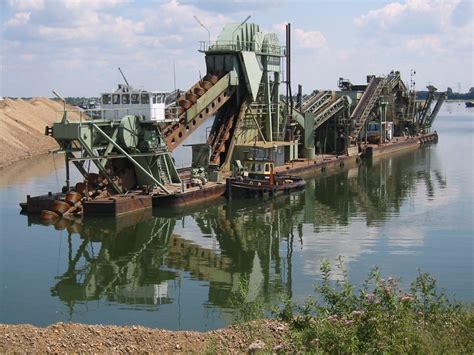 Mobility as a service (maas) is the integration of various forms of transport services into a single mobility service accessible on demand. TOUR DE FRANS: Fietsen langs de Maas en de Zuid-Willemsvaart