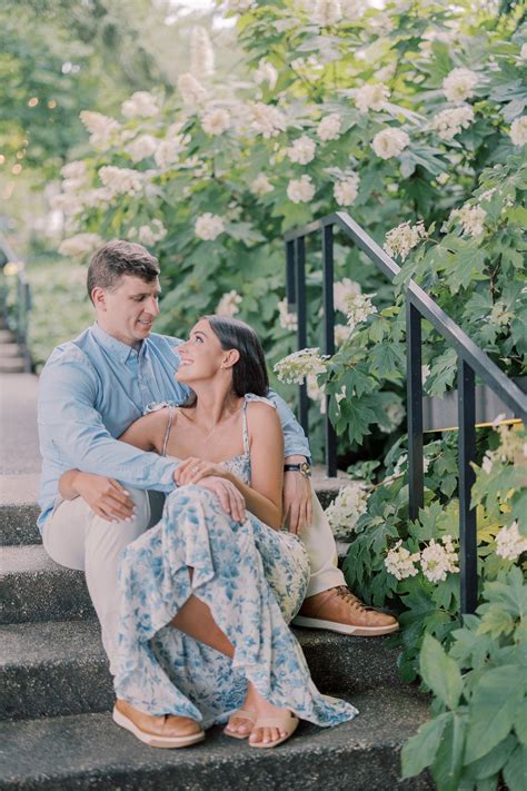 Summer Engagement Ideas In 2023 Engagement Picture Outfits