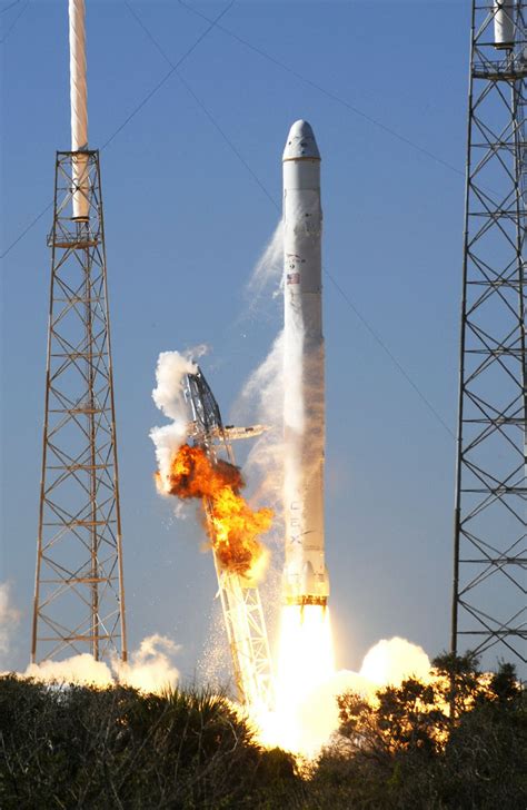 December 8 2010 Spacexs Falcon 9 Rocket Lifts Off From Launch Pad 40