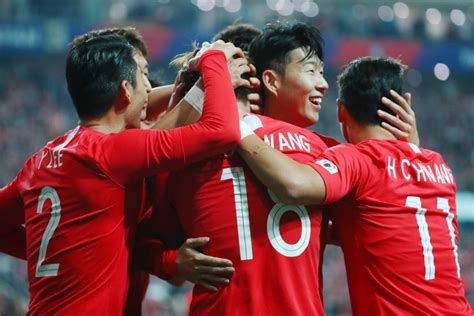The south korea national football team represents south korea in men's international football and is governed by the korea football association. 경인일보 : 축구 국가대표 평가전황의조·정우영 골…대한민국 ...