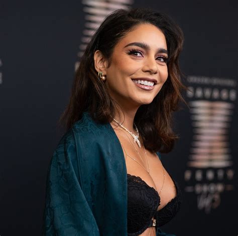Vanessa Hudgens Unveiling Height Weight Age Biography Husband And More World Celebrity