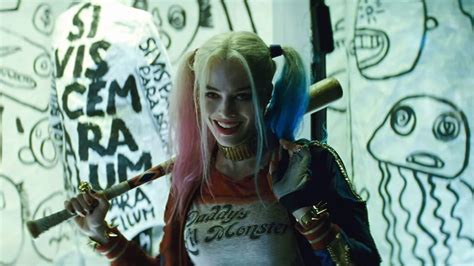 No Joke Suicide Squads Harley Quinn Up To Bat On Her Own Spin Off Movie Techradar