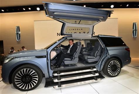 Picturesintroducing The All New Lincoln Navigator Concept With Gull