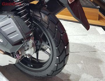 2 warna baru honda vario 150 2017, versi black matte pakai via warungasep.net. Ukuran Ban Maksimal Untuk Vario 150 / Daftar Harga Honda ...