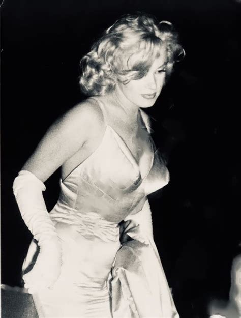This Is The Definition Of Voluptuous Marilyn Monroe