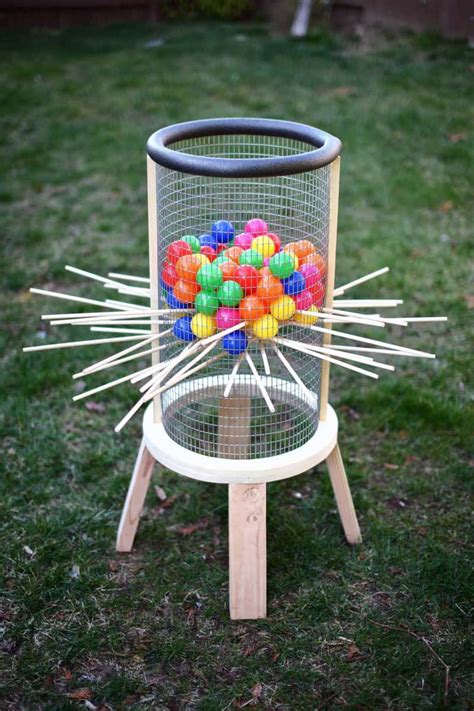 How To Build A Giant Diy Kerplunk Game For Outdoors Thediyplan