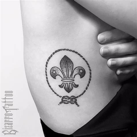 Flor De Lis Tatuaje Minimalista Kulturaupice