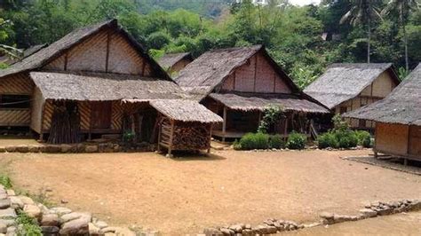 Rumah Adat Suku Baduy Badui