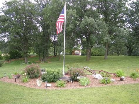 16.10.2020 · landscaping ideas for around a flagpole include greenery, flowers Best 25+ Flag pole landscaping ideas on Pinterest | Flag ...