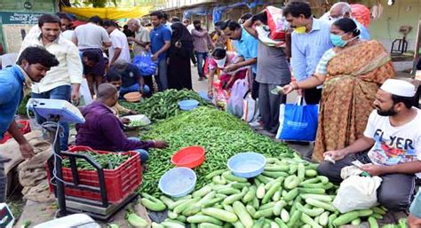 Yes, the gold price in hyderabad remains same though it maybe in physical form or the electronic form. Vegetable prices at rythu bazaars spike in Hyderabad