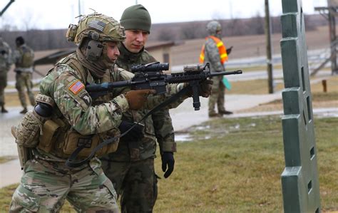 Dvids News Illinois National Guard Soldiers Receive Polish Armed