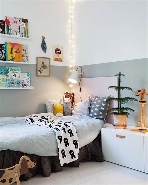 String lights can be used in many different ways to create a relaxing ambiance in the bedroom. 26 String Lights Ideas To Make A Kid's Room Dreamy - DigsDigs