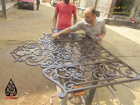 بوابات حديد و درابزين , كتالوج بوابات قصور , ابواب فلل حديدية , اسوار فلل خارجية , ابواب خارجيه للقصور , ابواب فلل حديدية , بوابات فيلات حديد , كتالوجات ابواب حديد للفيلا , اشكال ابواب عمارات حديد مشغول وا المونيوم وأثاث منزله