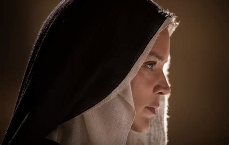 Benedetta Review Naughty Nuns In Paul Verhoeven S Early Modern Erotica