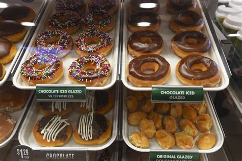 Find your nearest krispy kreme location: Krispy Kreme returns to Dunkin'-dominated New England ...