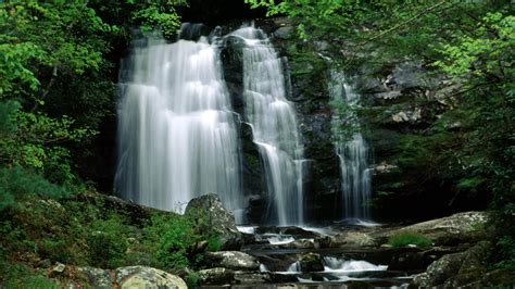 Top Smoky Mountain Hiking Trails With Waterfalls The All Gatlinburg Blog