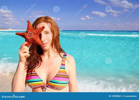 Tourist Woman Hold Starfish Tropical Beach Stock Image Image Of Holding Hidind