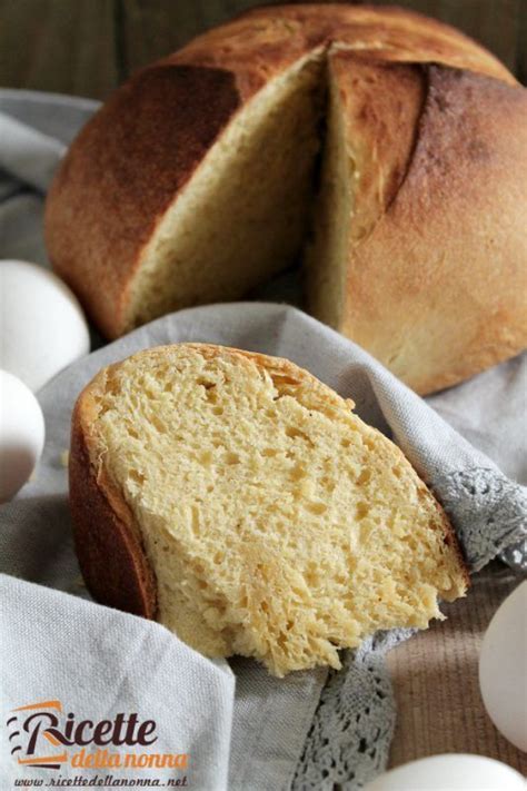 La pinza triestina è un dolce tipico di pasqua che viene preparato nella zona di trieste. Pinza triestina | Ricette di Pasqua | Ricette della Nonna