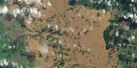 Imagens de satélite em alta resolução mostram a tragédia gaúcha
