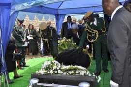 But the fans of rea tsotella are now seeing another side to bishop makamu, and. Makamu family name
