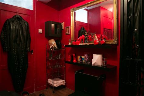 Book A Stay In A Dungeon Suite In Hoxton Designed For All Kinds Of Bdsm Fun Metro News