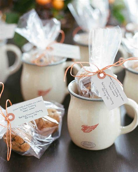 Anyone have some good ideas for party favors at a beach wedding? 24 Unique Winter Wedding Favor Ideas | Martha Stewart Weddings