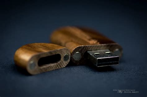 Custom Flash Drives The Way To Set Your Business Apart