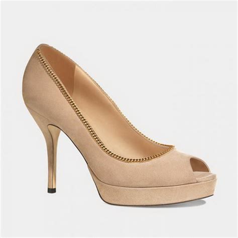 Scarpe da sposa in raso a prezzi scontati. Scarpe tacco basso