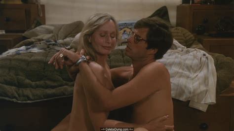 Sally Kellerman Nude Tits In Serial Celebs Dump Erofound