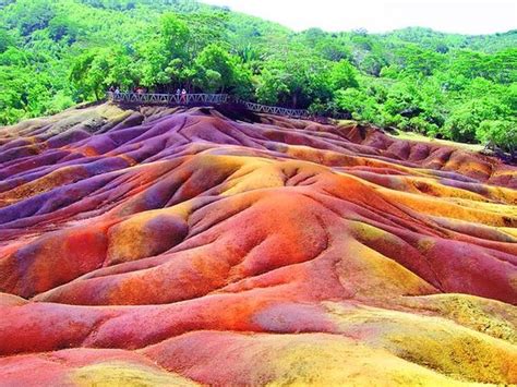 7 Farbige Erde Auf Mauritius Chamarels Seven Coloured Earth Geopark