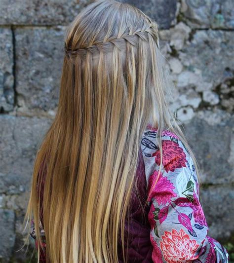 To get this look, part the hair into three sections neatly, so you can braid horizontally. 20 Stunning Waterfall Braid Hairstyles