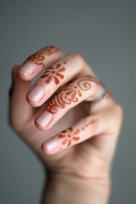 Enjoy The Beautiful Artwork Of Mehndi Henna Of India Boomsbeat