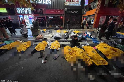 Bodies Line The Streets Of Seoul After Halloween Crush Horror At Least