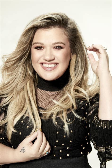 The winner of american idol's first season, later a hugely successful crossover pop star. Kelly Clarkson is ready to help others find their 'Voice' | Television | siouxcityjournal.com