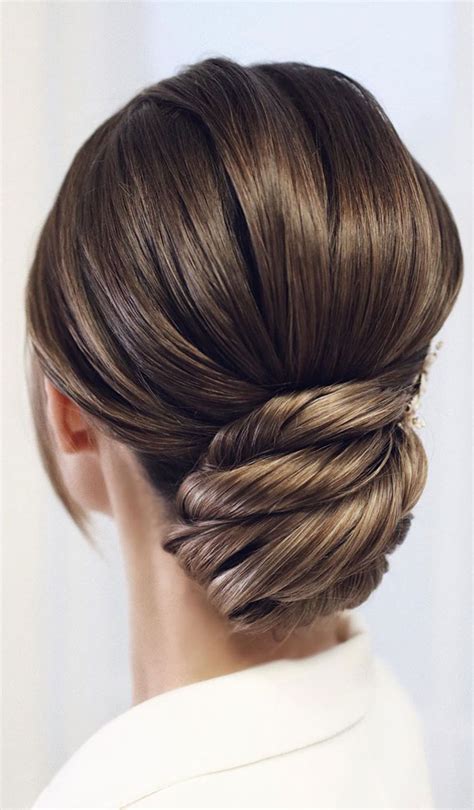 Chic Updo Hairstyles For Modern Classic Looks Shiny And Glossy