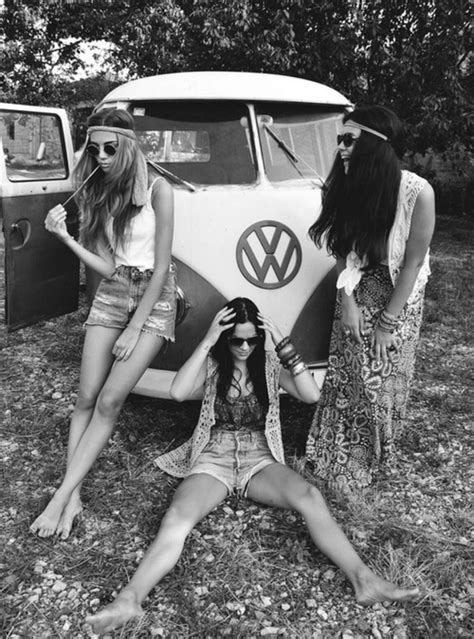 woodstock hippie chicks peace and love flower power hippy girls hippies 60s 70s black and white