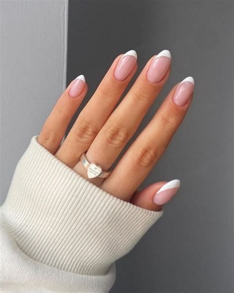 30 Stunning White Nail Designs Classy Looks To Try In 2023 Best Animal