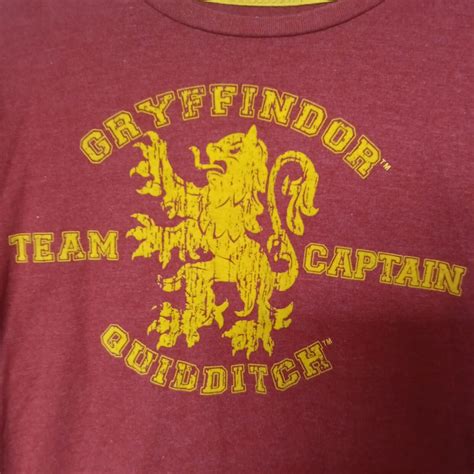 Harry Potter Gryffindor Quidditch Team Captain T Sh Gem