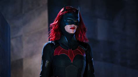 Batwoman Kate Kane Will Not Be Recast But Replaced
