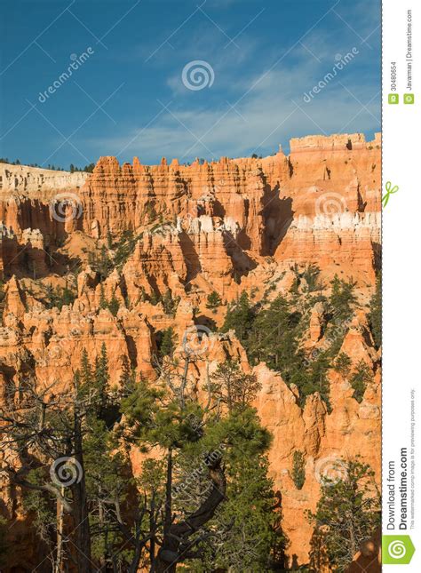 Red Pinnacles Hoodoos Of Bryce Canyon Utah Usa Stock Photo Image