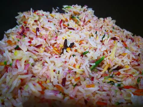 Pada prinsipnya nasi goreng sendiri terbuat dari nasi yang dicampur. Resepi Nasi Hujan Panas Paling Lazat | Iluminasi