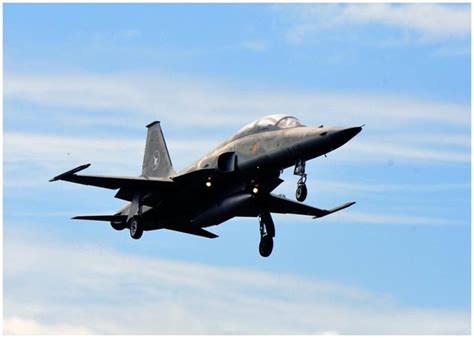 #潘穎諄 #f5e戰鬥機 #致命關鍵 #空中擦撞 #. 台戰機碰撞墮海 部分軍機安檢後陸續復飛｜即時新聞｜兩岸｜on.cc東網