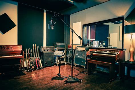 Key Pieces Of Gear For Your Recording Studio By T Perry