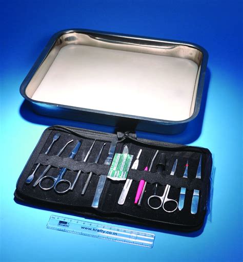 Deluxe Dissecting Instruments Set With Dissecting Tray 14 Piece