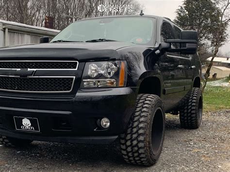 2008 Chevrolet Tahoe With 20x12 44 Anthem Off Road Gunner And 33 12