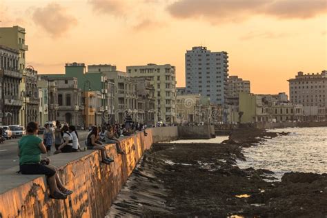 People Malecon Boardwalk Sunset Havana Editorial Stock Image Image Of